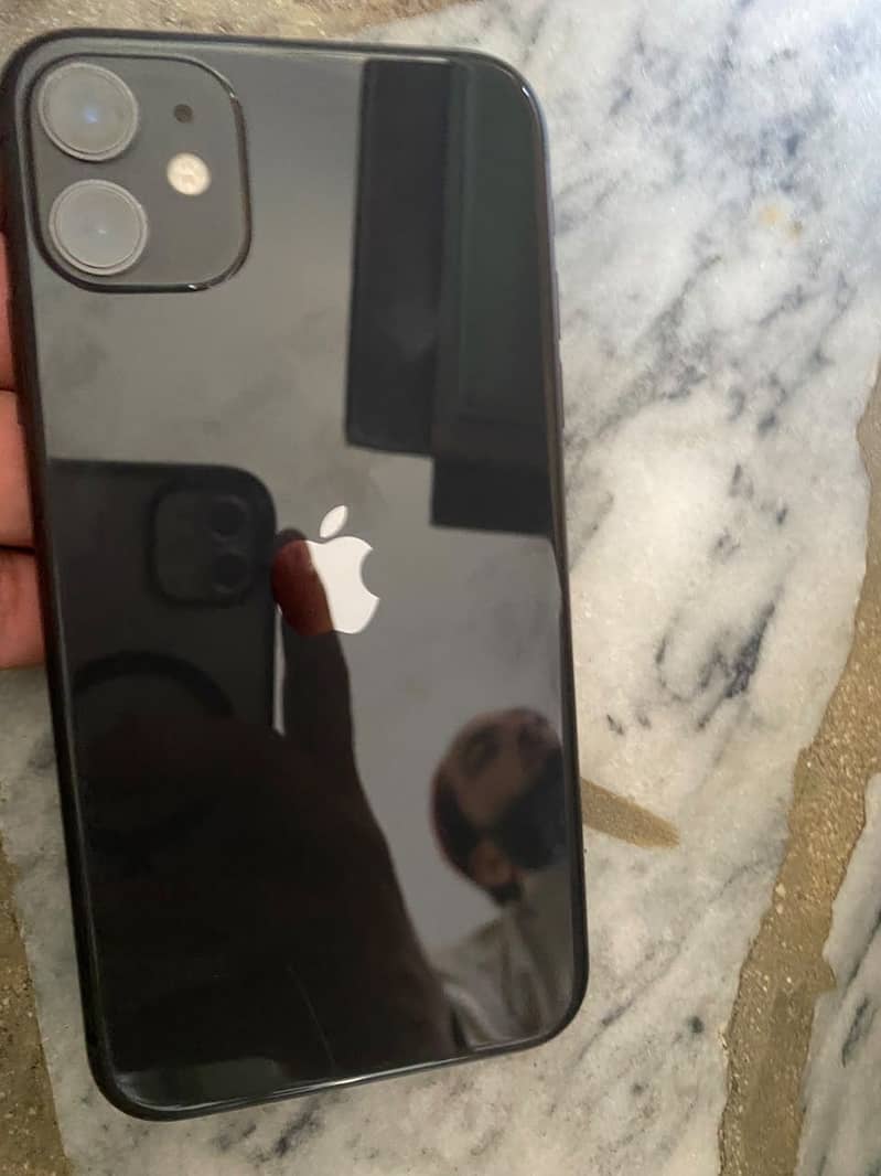 Apple iPhone 11 3