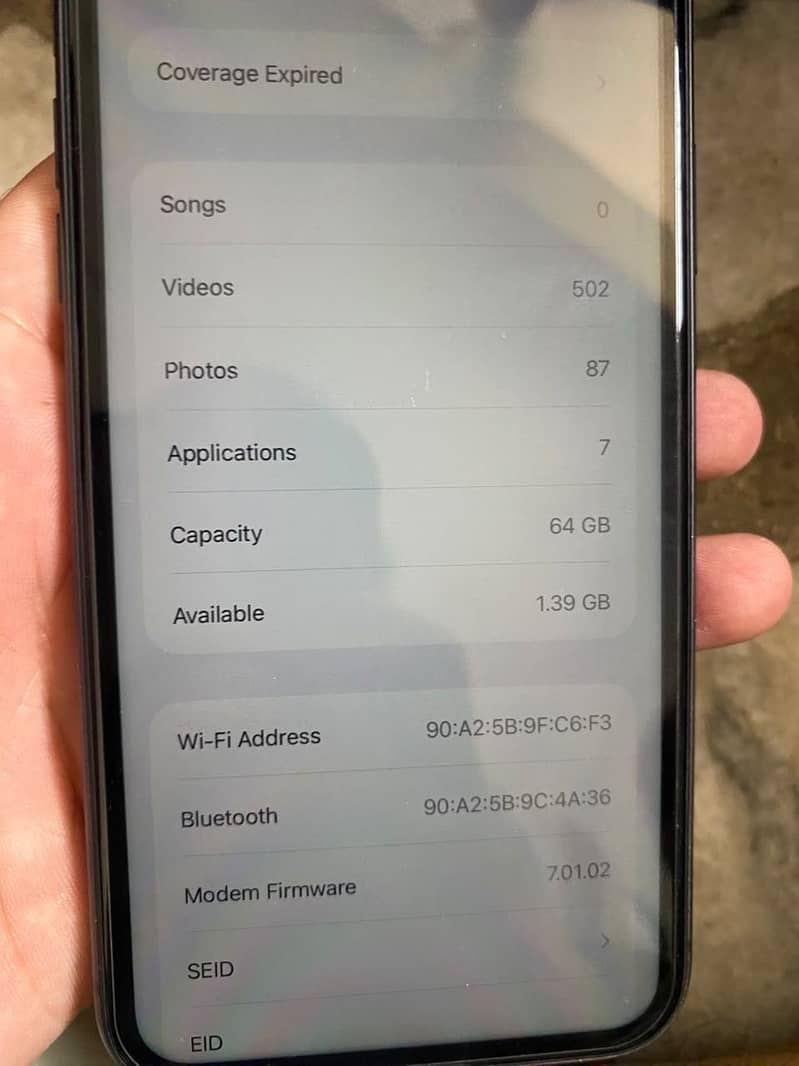 Apple iPhone 11 4