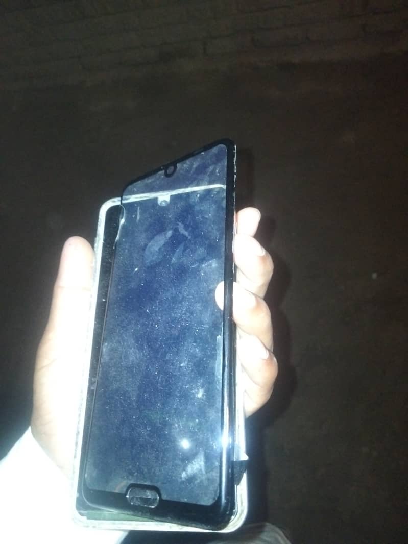 Sharp Aquos R3 1