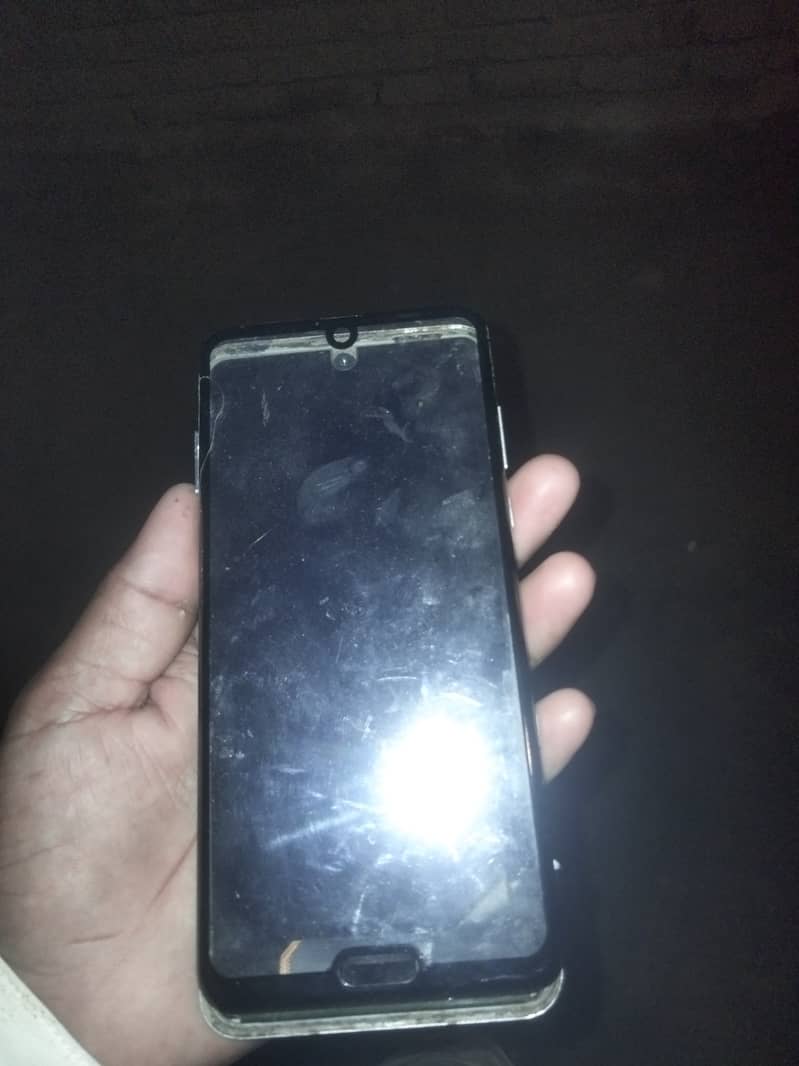 Sharp Aquos R3 2