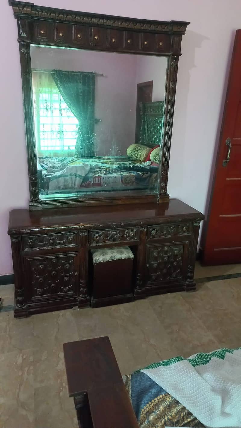 dressing table chinnoti 2