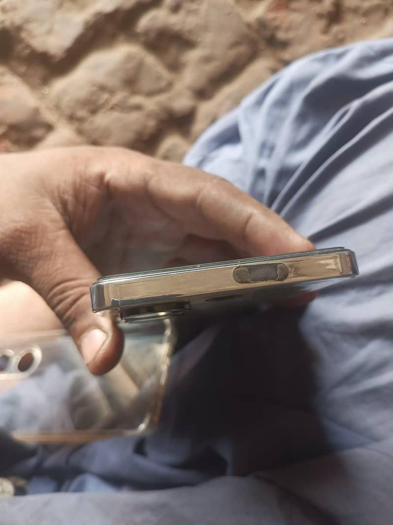 Tecno CAMON 20 Pro 4