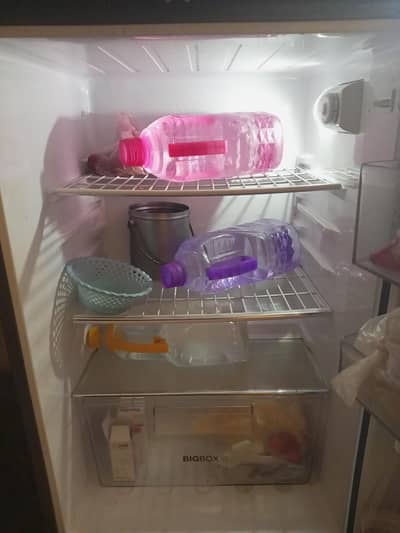 Haier  dubble door Refrigerator  1 year used  9 years compressorWarran