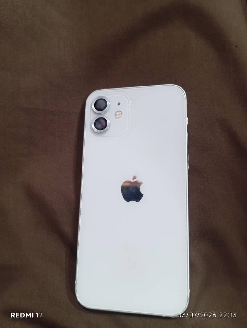 Apple iPhone 12 3