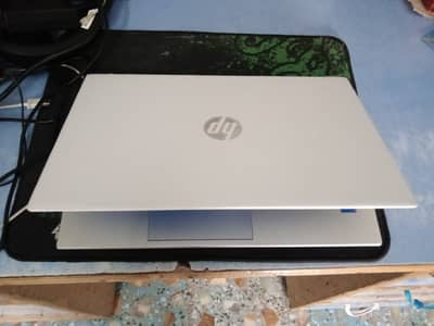HP laptop core i7, 12 generation 16 GB ram 1tb hard drive