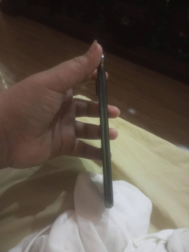 Apple iPhone X 2