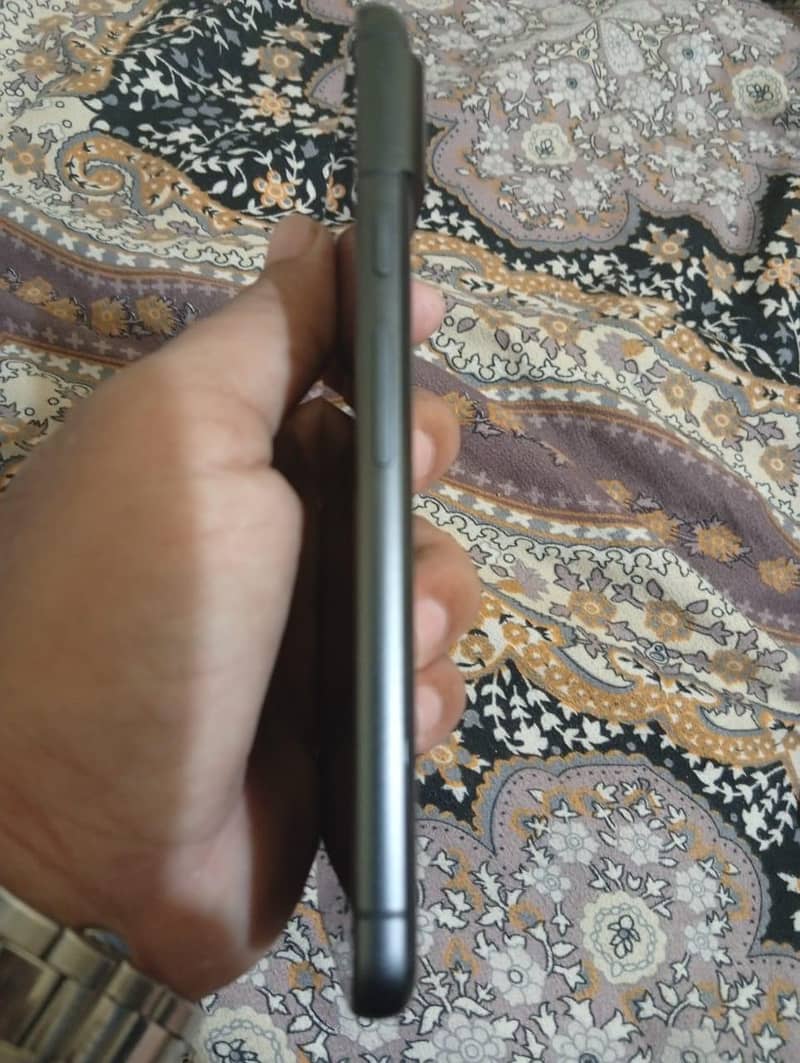 Google Pixel 8 7