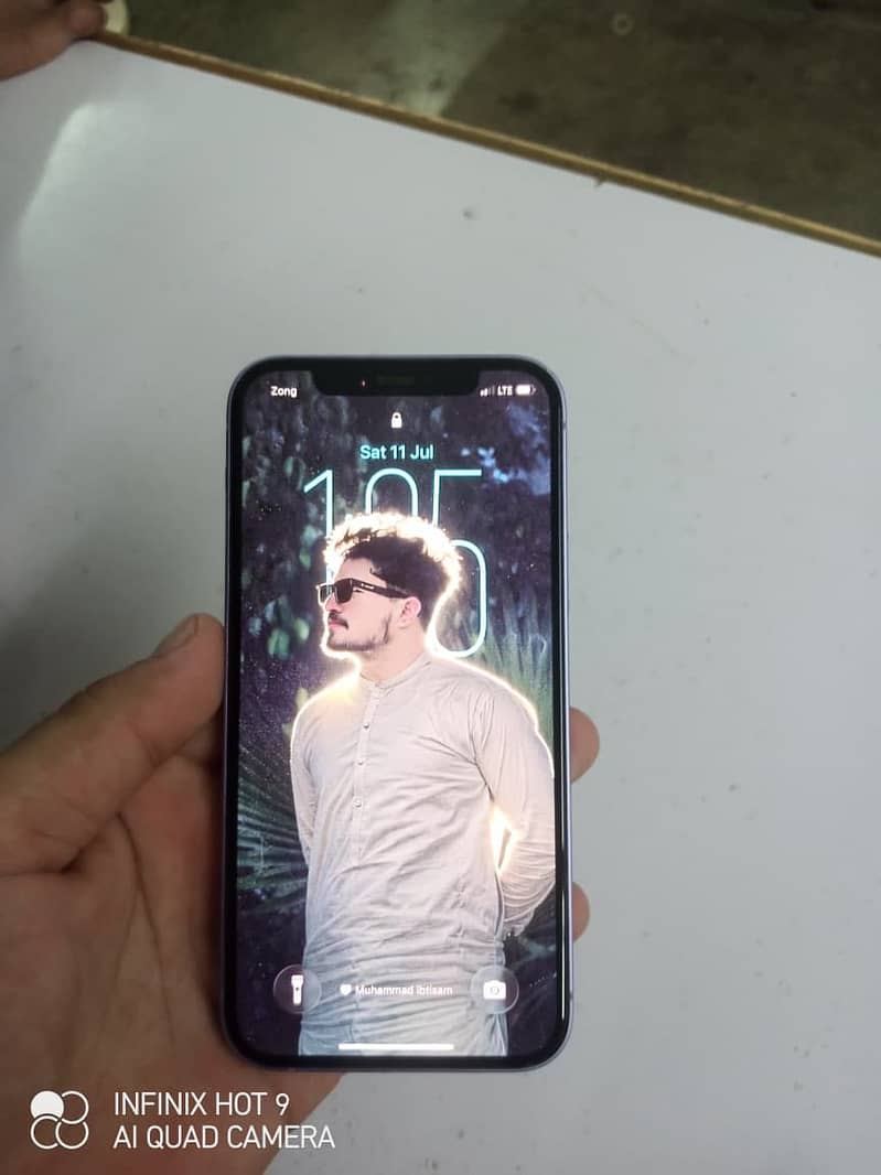 Apple iPhone 12 1