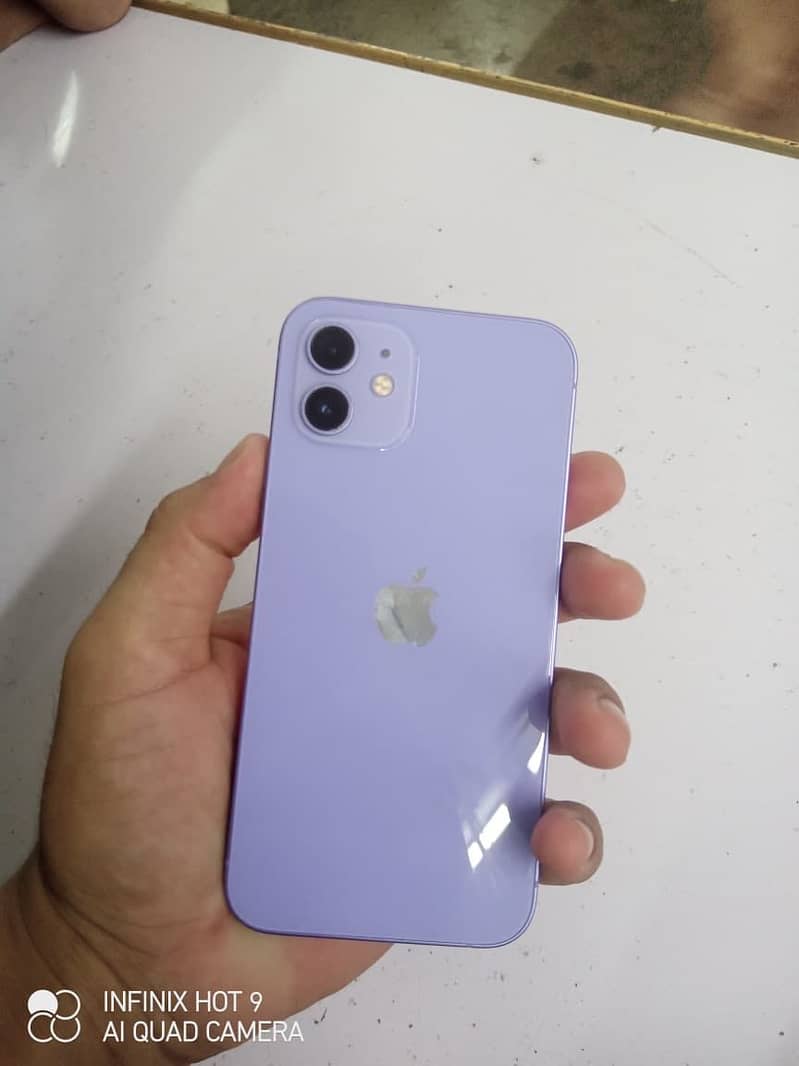 Apple iPhone 12 3