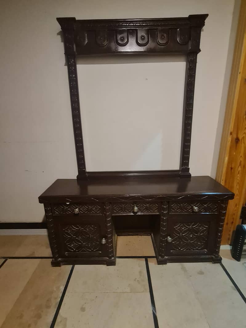 King size bed 3