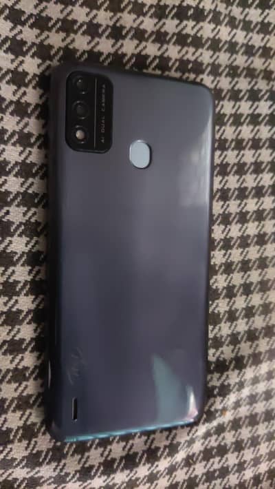 itel A48 2 32