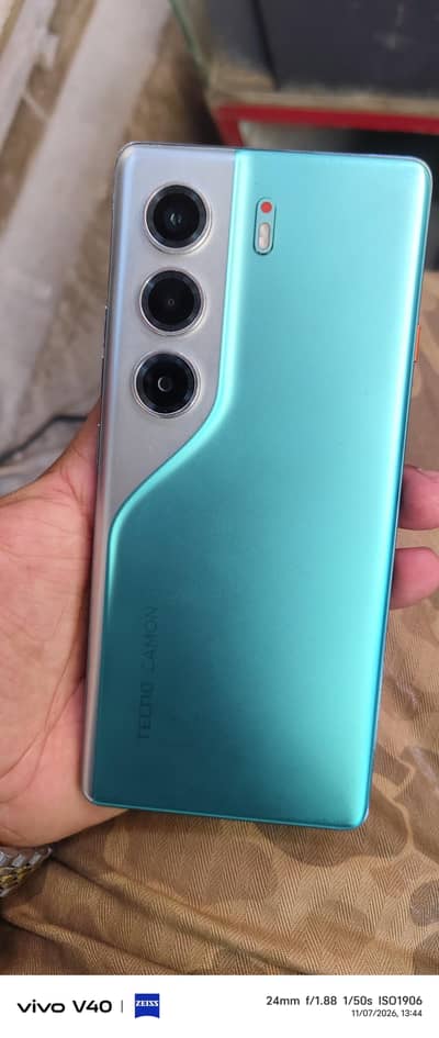 Tecno CAMON 40 Pro