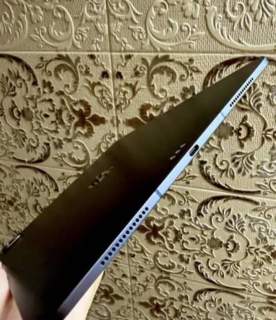 Apple iPad Pro M5 13” 512GB WIFI + CELLULAR 1900$