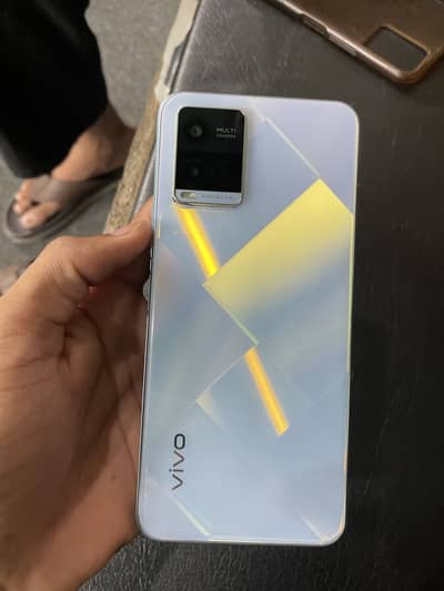 Vivo Y21