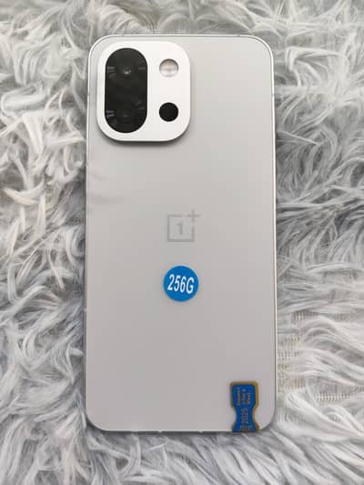 One Plus 13s 03037676287