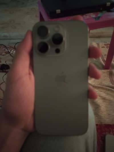 Apple iPhone 16 Pro