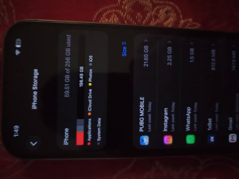 Apple iPhone 16 Pro 4