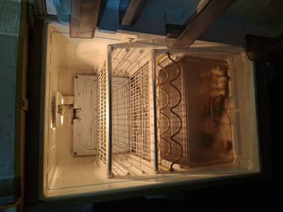 Fridge Dawlance For Sale Medium size