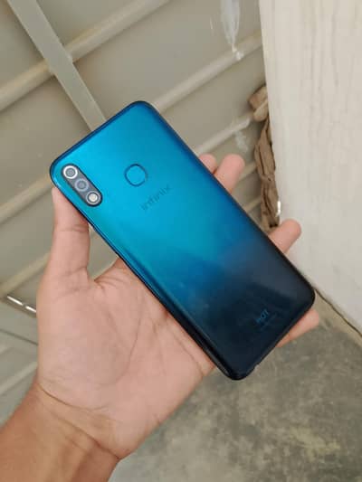 Infinix Hot 8 Lite