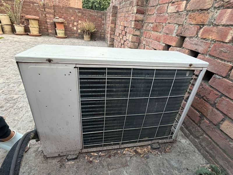2012 model total genuine working condition 2