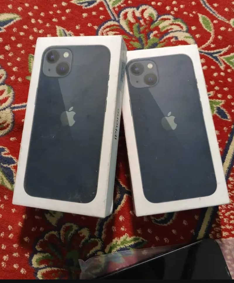 Apple iPhone 13 0