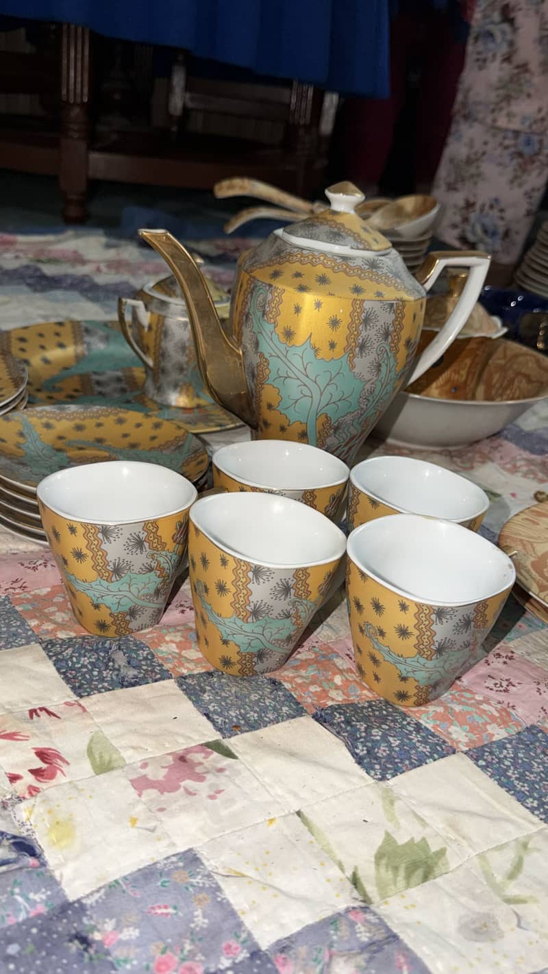 Tea set 0