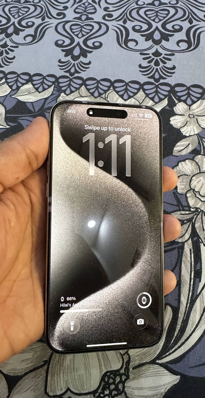 Apple iPhone 15 Pro Max 1