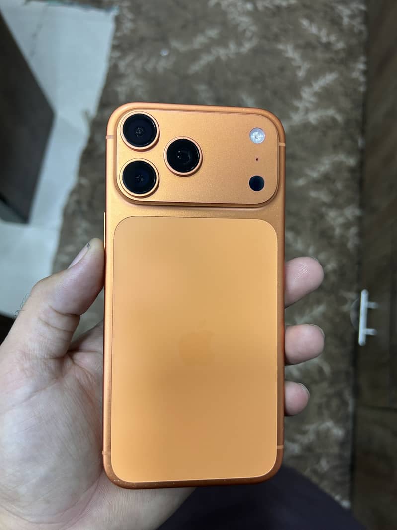 Apple iPhone 17 Pro Max 0