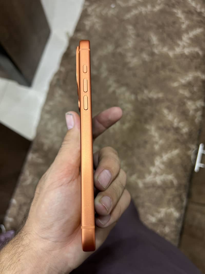 Apple iPhone 17 Pro Max 1