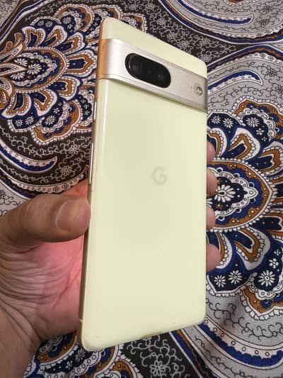 Google Pixel 7 - 9.5/10 Condition(Almost New)