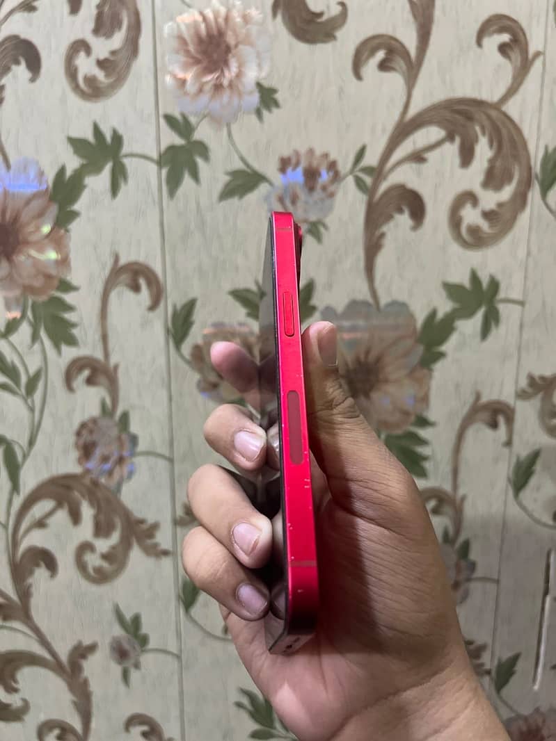 Apple iPhone 14 2