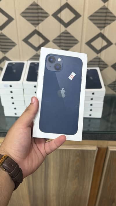 iPhone 13 (128Gb) Non PTA Non Active Box Pack Sim Lock