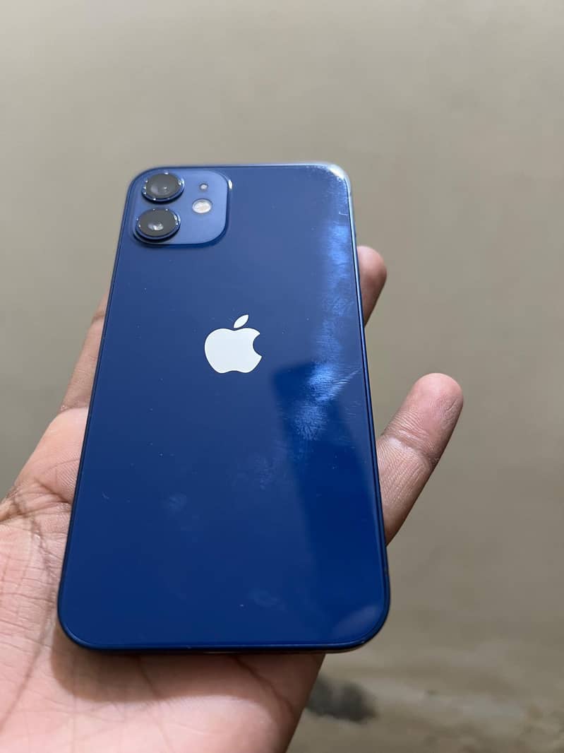Apple iPhone 12 mini 3