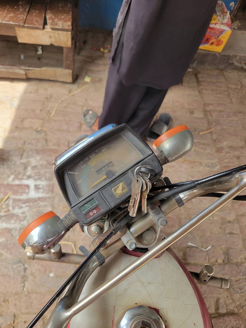 Honda CD 70 3