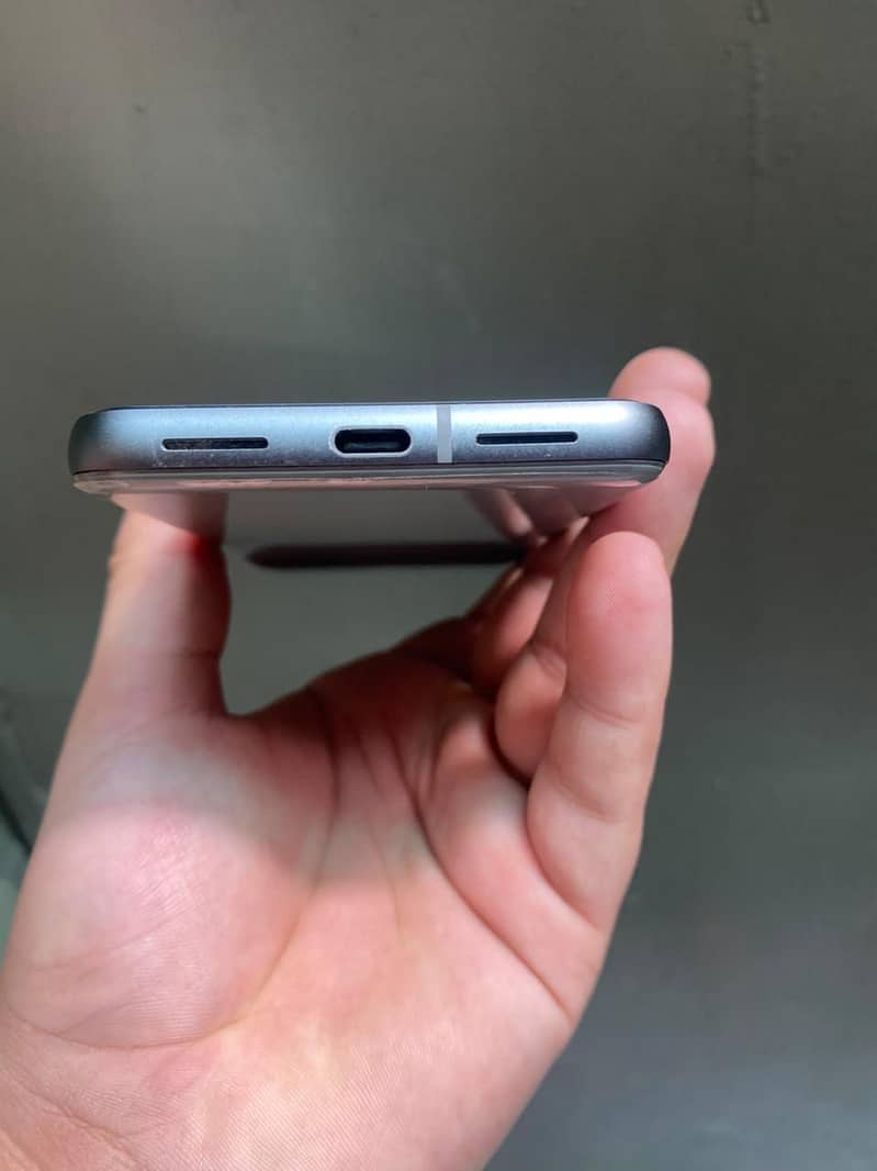 Google Pixel 8 3
