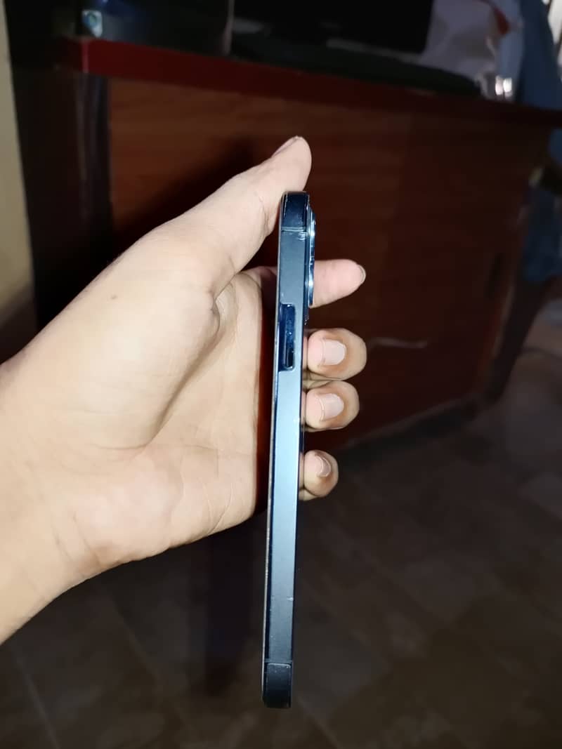 Apple iPhone 12 Pro 1