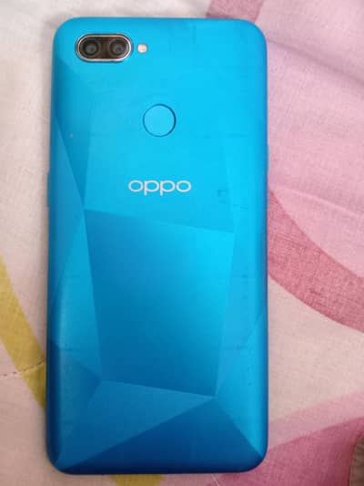 OPPO A12
