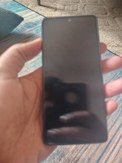 Samsung Mobile A51 ( exchange possible with apple)