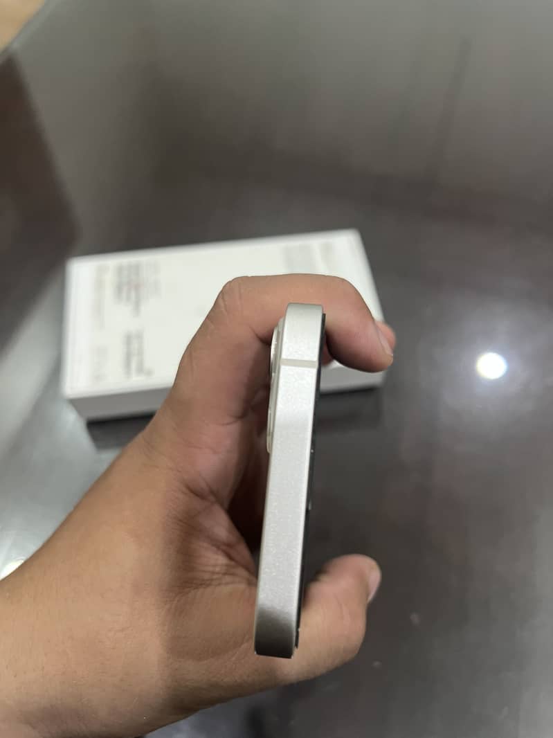 Apple iPhone 13 4