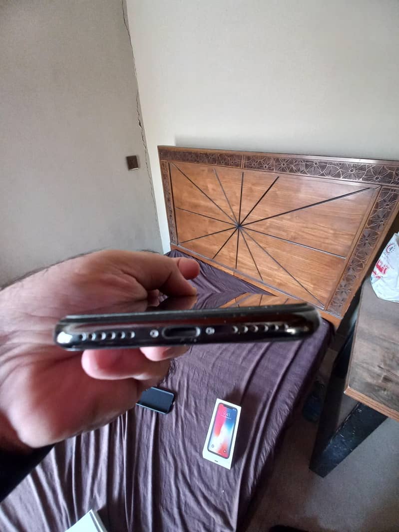 Apple iPhone X 2