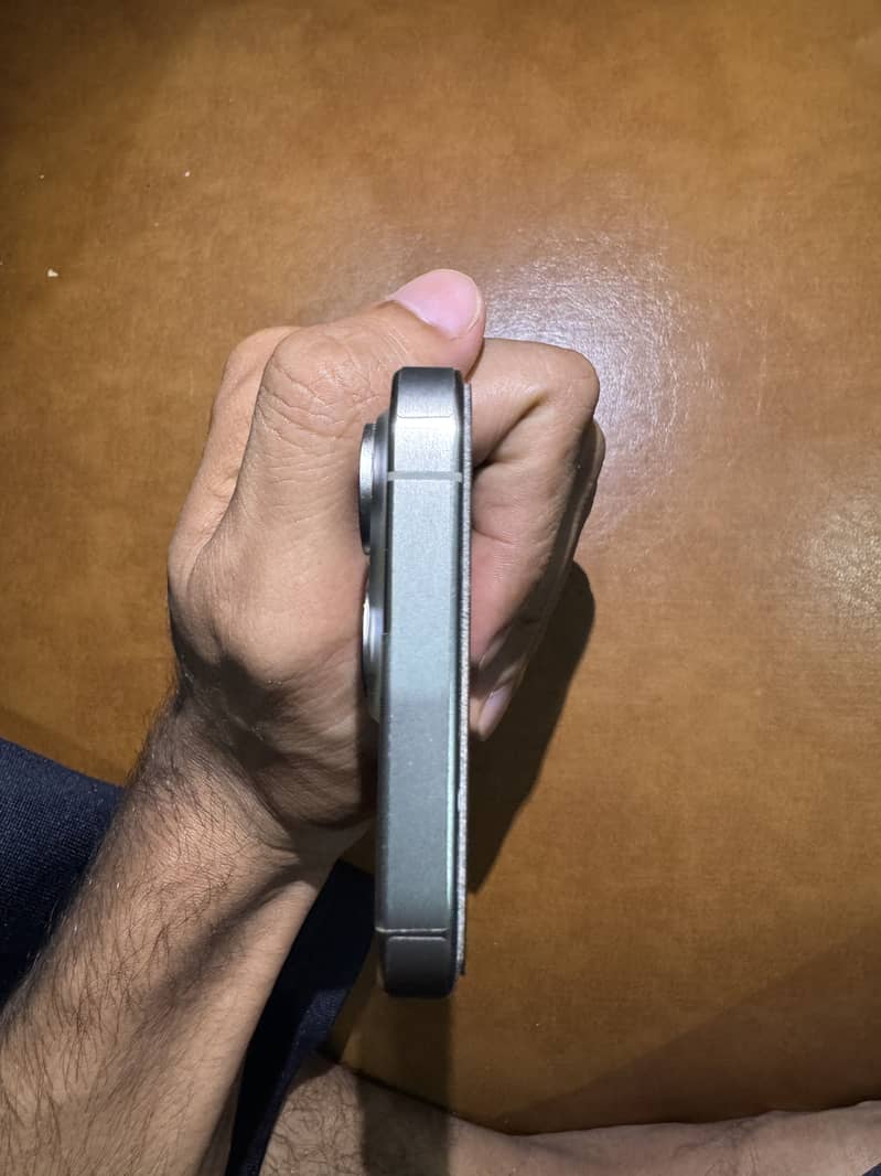 Apple iPhone 15 Pro 5