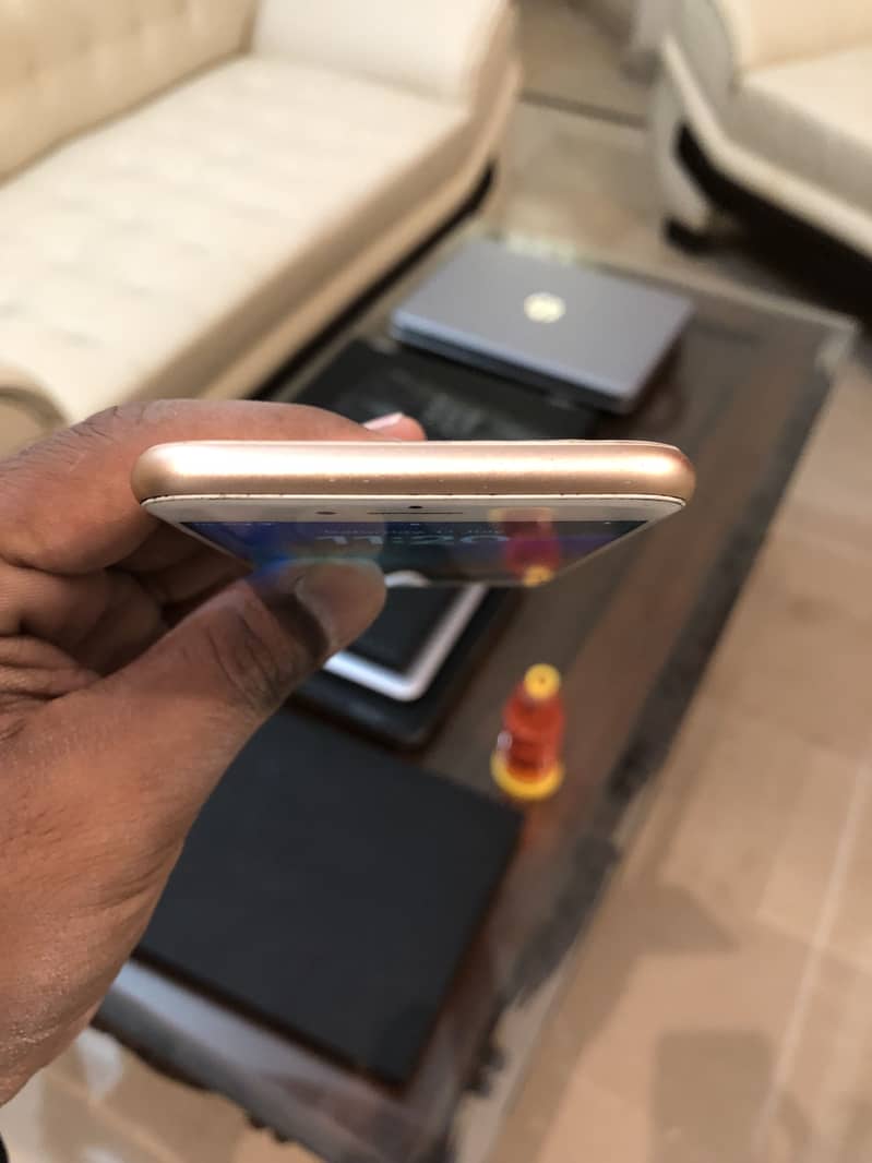 Apple iPhone 8 2