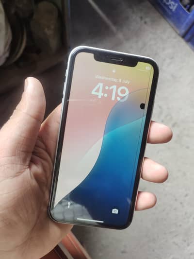 Apple iPhone XR urgent sale