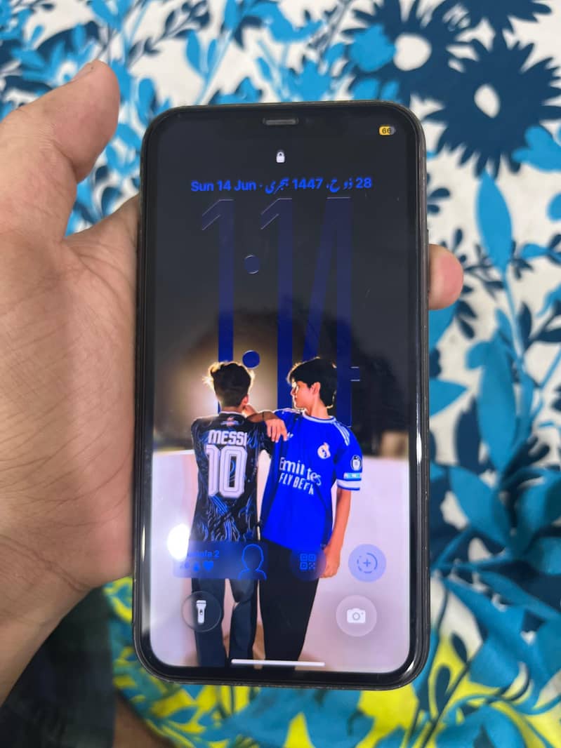 Apple iPhone 11 7