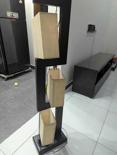Modern wooden floor lamp