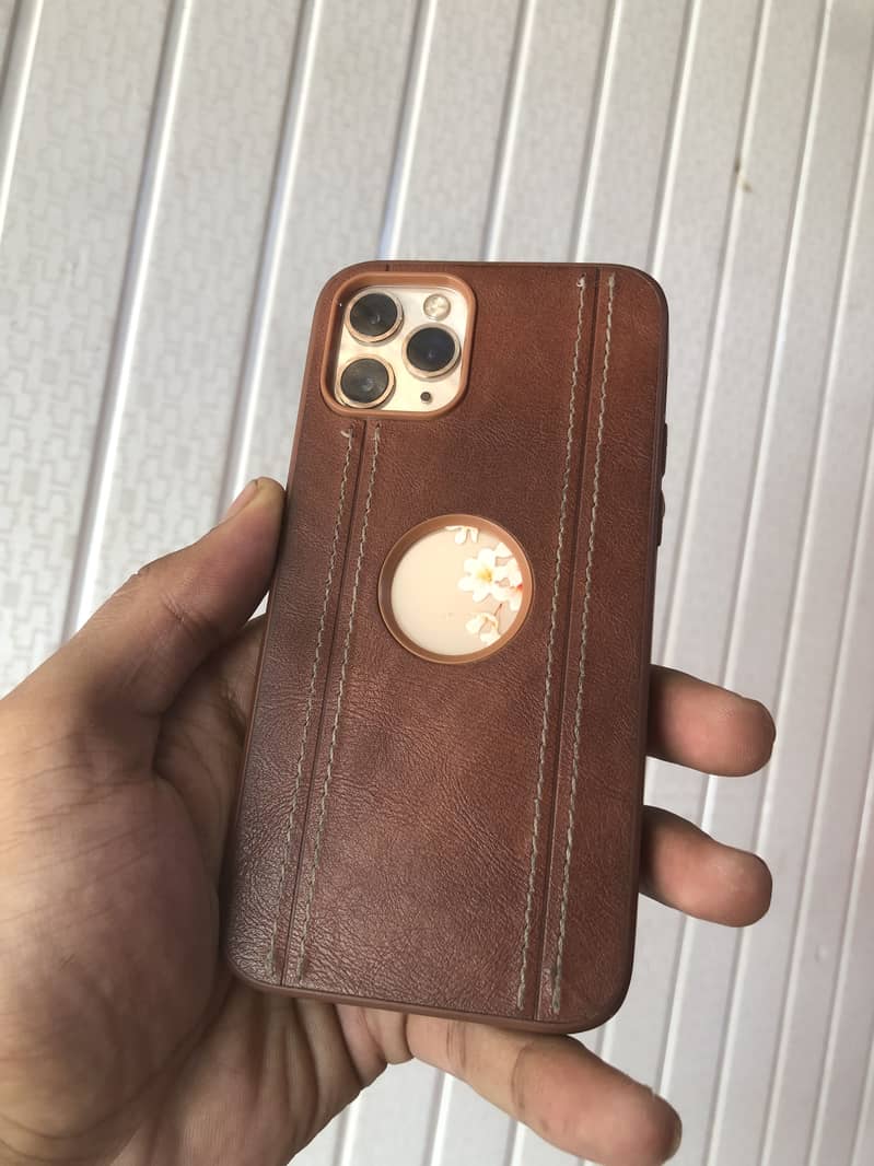 Apple iPhone 11 Pro 6