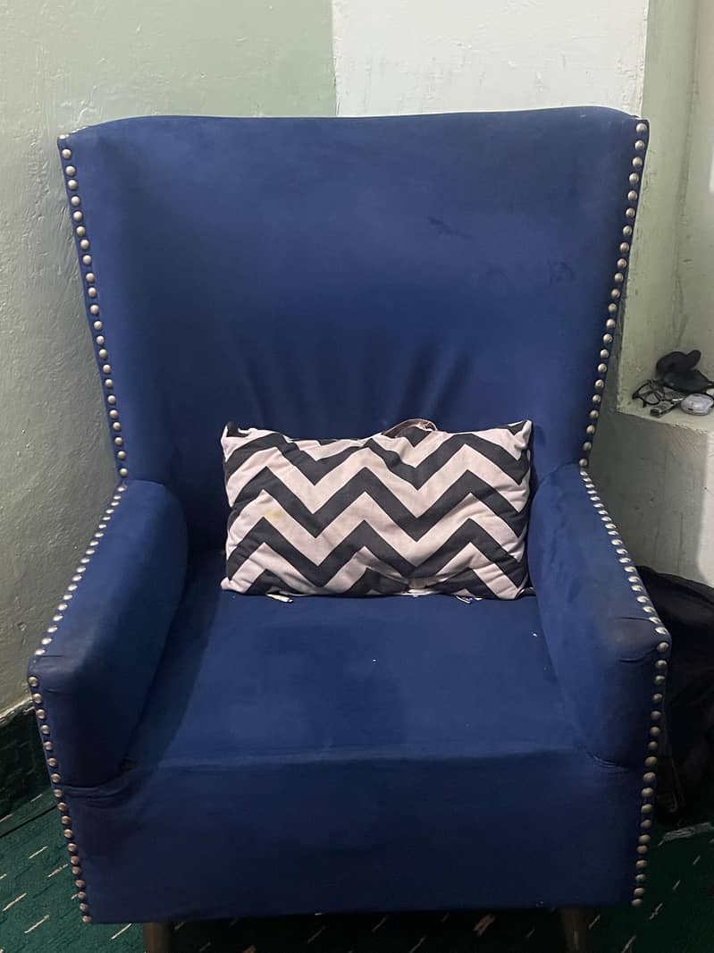 sofas in good condition 1