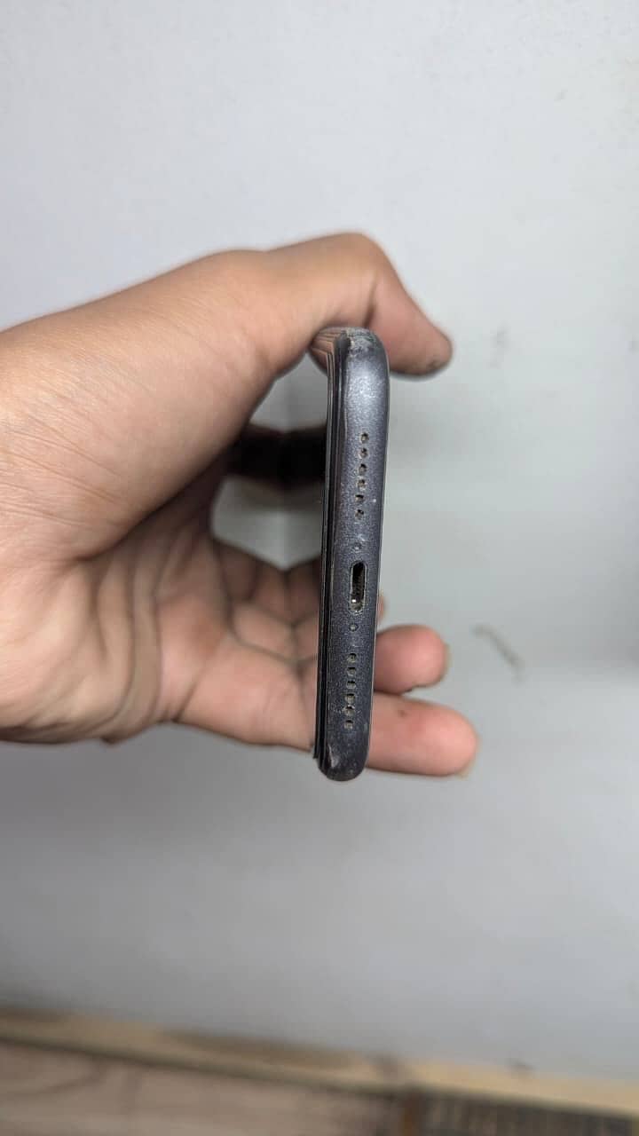 Apple iPhone 11 5
