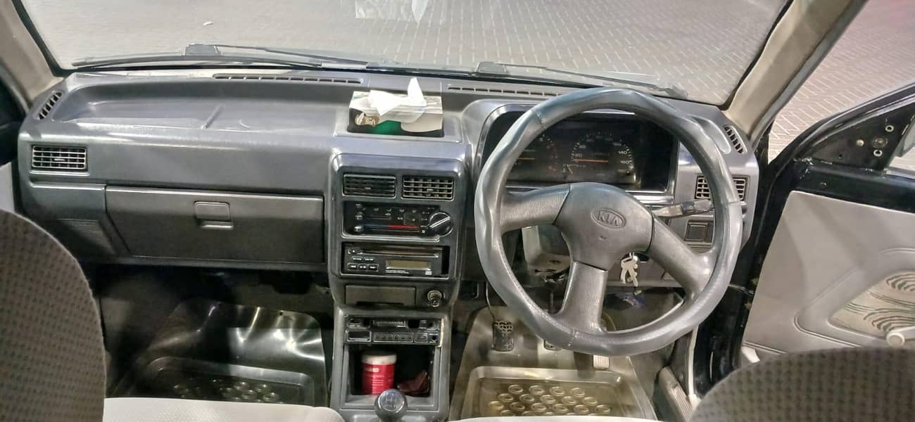 KIA Classic 2002 5