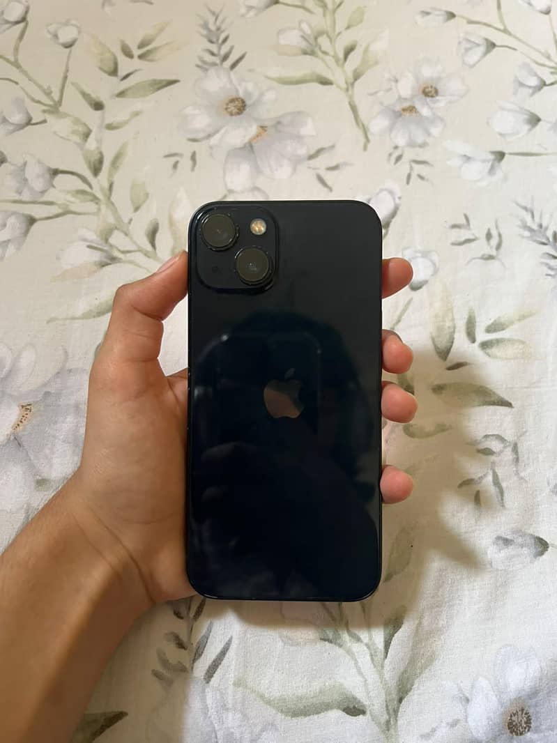 Apple iPhone 13 5